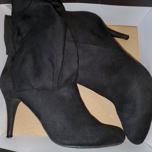 Black heeled booties